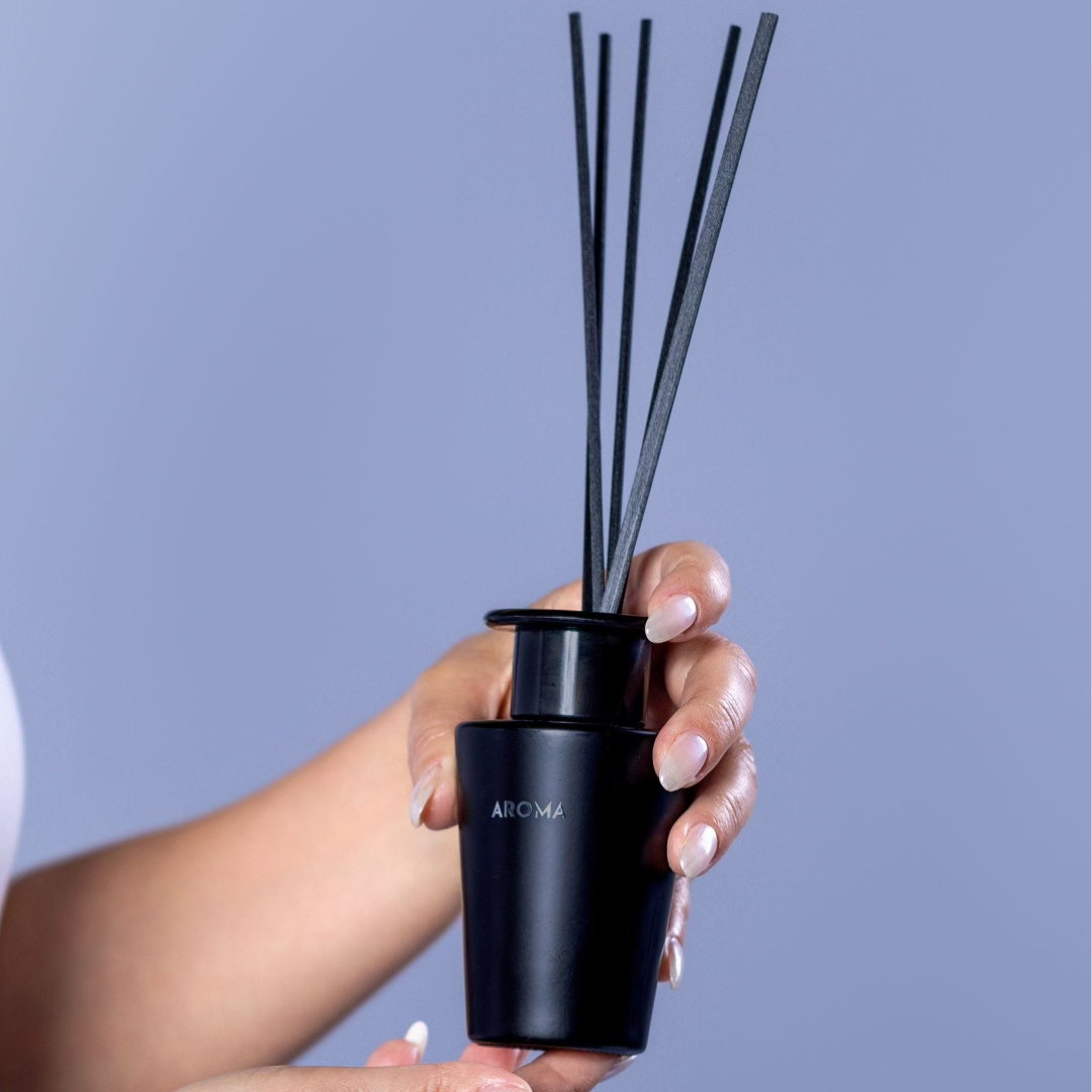 Reed Diffuser Scent in Black